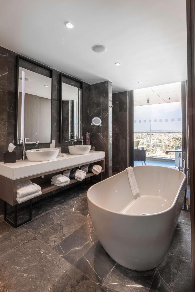 Radisson Blu Hotel Larnaca - Oda