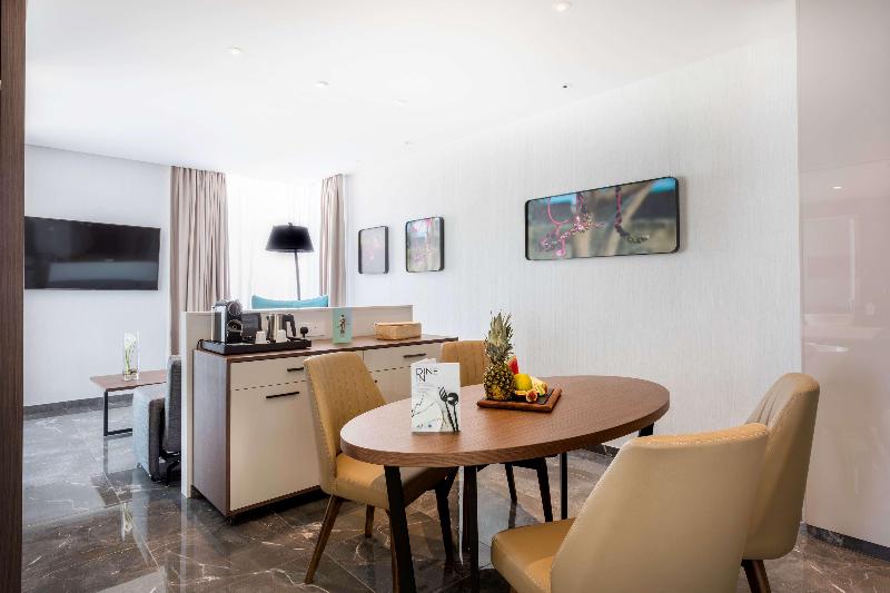 Radisson Blu Hotel Larnaca - Oda