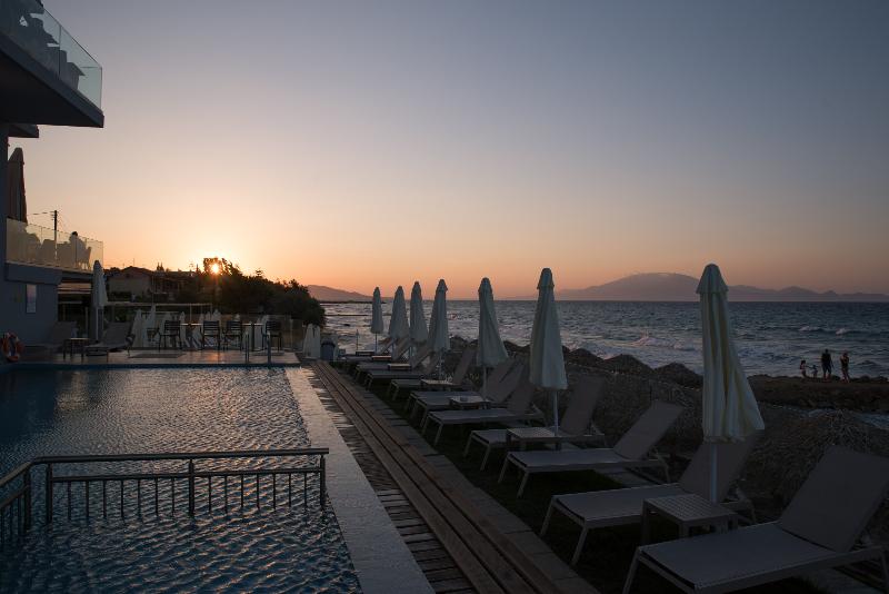 Golden Coast - Genel