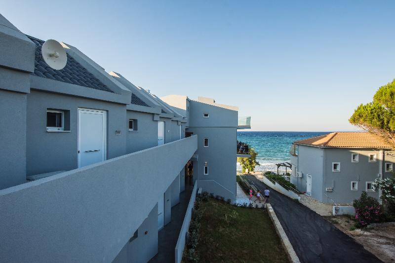 Golden Coast - Genel