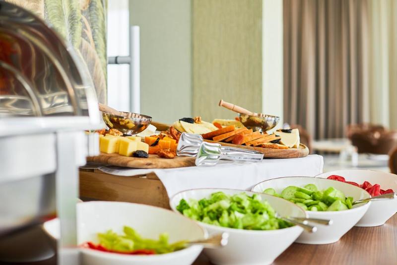 Lisi Hills Hotel - Restoran