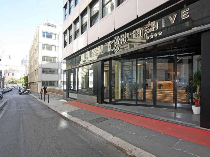 The Hive Hotel - Genel
