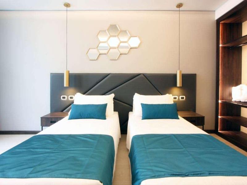 The Hive Hotel - Oda