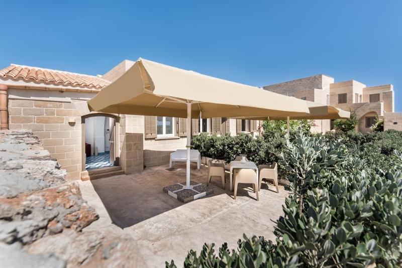 Calamoni Di Favignana - Oda