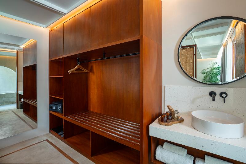The Kemilau Hotel & Villa Canggu - Oda