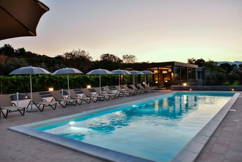 Cavanera Etnea - Resort & Wine Experience - Havuz