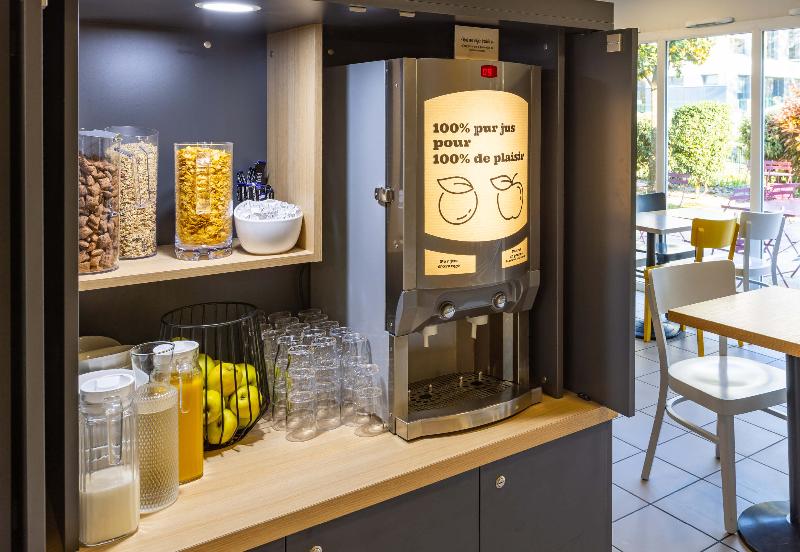 B&B Hotel Rennes Ouest  Villejean - Restoran