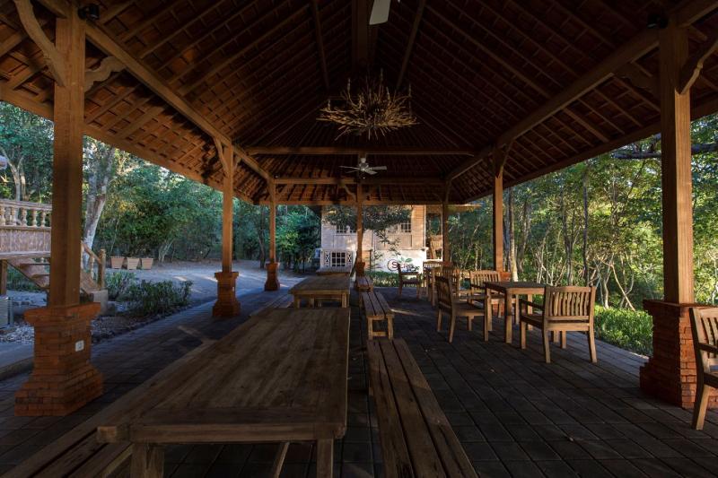 Menjangan Ecolodge - Genel