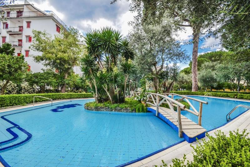 Sorrento Pool &Suites - Havuz