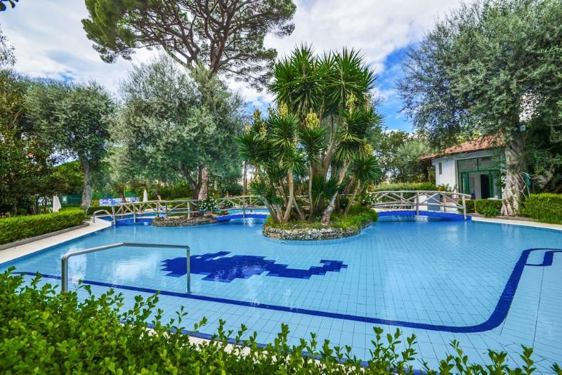 Sorrento Pool &Suites - Havuz