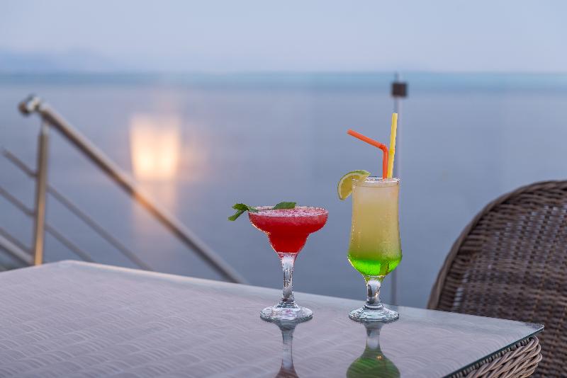 Golden Mare Resort - Bar
