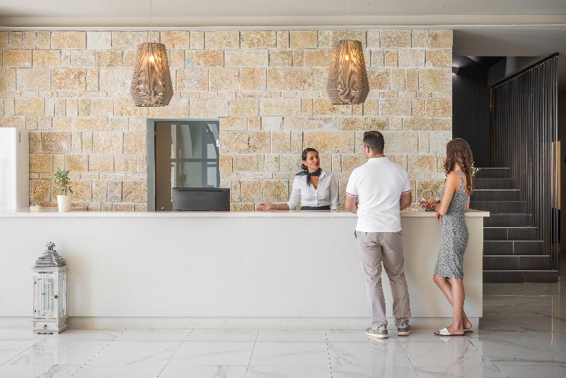 Golden Mare Resort - Lobi