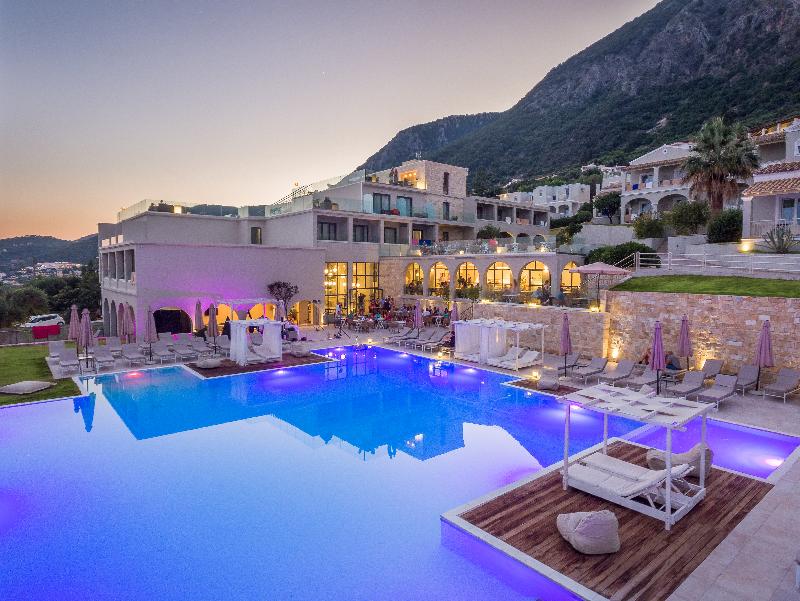 Golden Mare Resort - Havuz