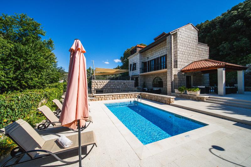Villa Franica - Genel