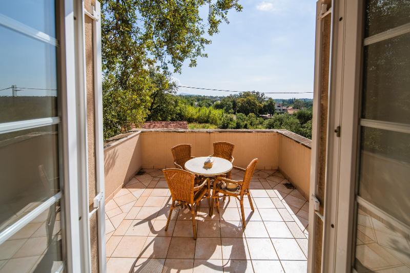 Villa Tereza - Genel
