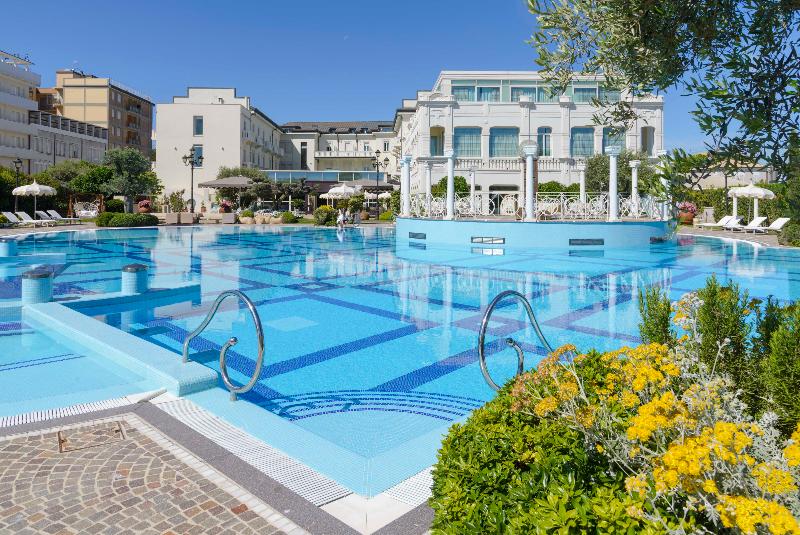 Grand Hotel Da Vinci - Havuz