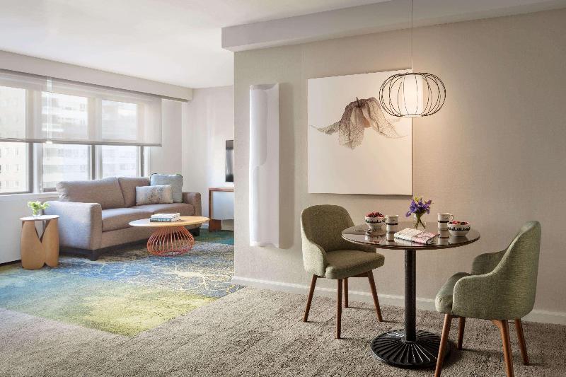 The Gardens Sonesta ES Suites New York - Oda