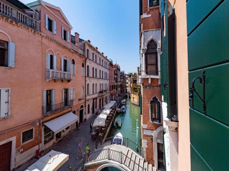 Palazzo San Lorenzo - Genel