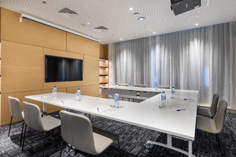 Studio M arabian Plaza Hotel & Hotel Apartments - Toplantı