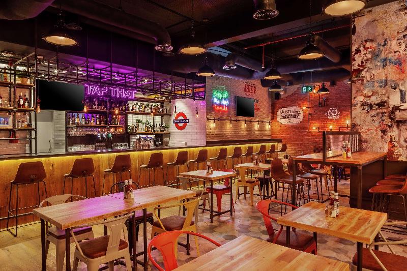 DoubleTree by Hilton Dubai Al Jadaf - Bar