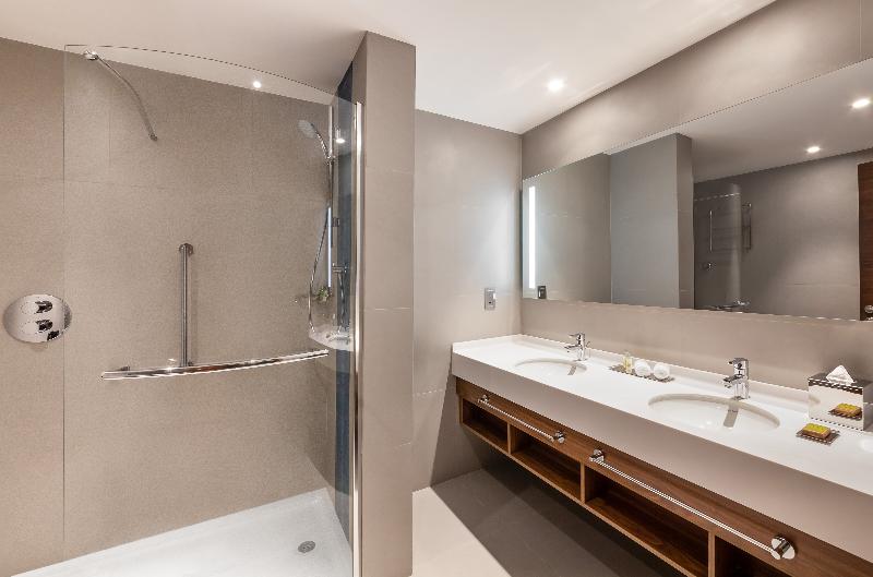 DoubleTree by Hilton Dubai Al Jadaf - Oda