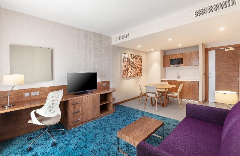 DoubleTree by Hilton Dubai Al Jadaf - Oda