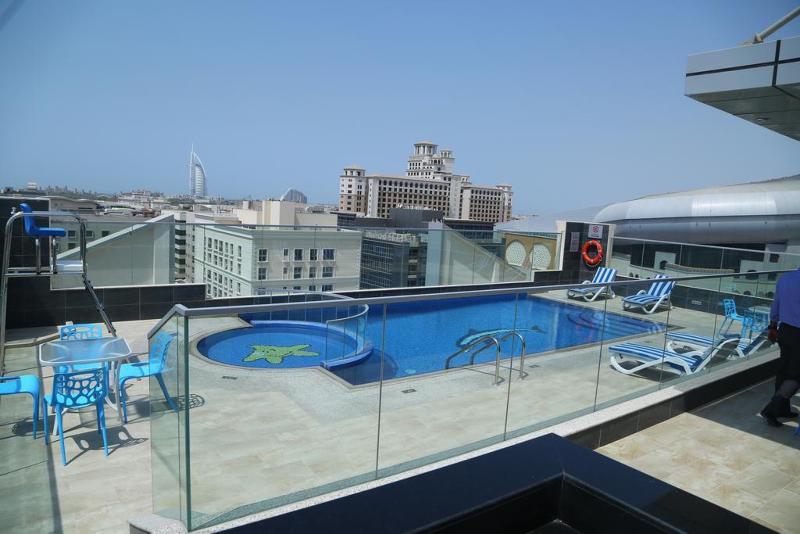 Tulip Al Barsha Hotel Apartment - Havuz