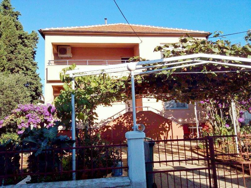 Apartments Danijel - Lobi