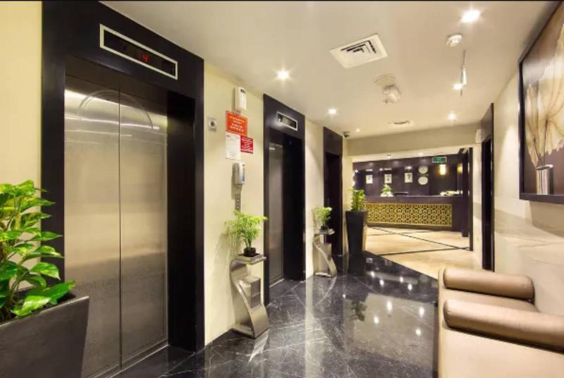 Lotus Grand Hotel Dubai - Lobi