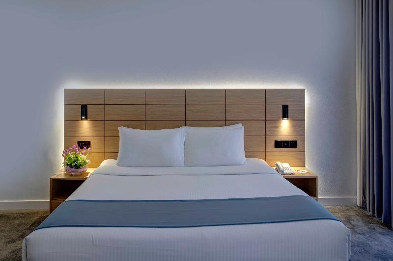 Lotus Grand Hotel Dubai - Oda
