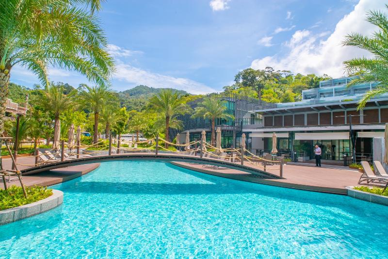 Patong Bay Hill Resort - Havuz