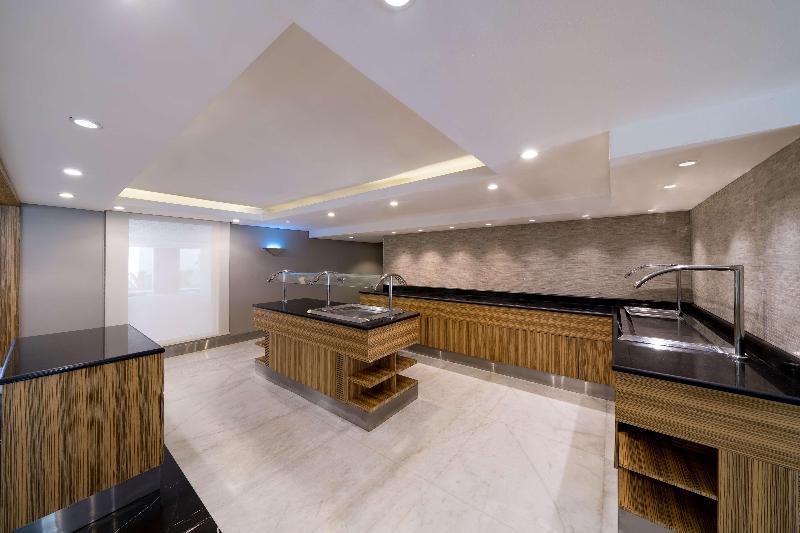 SAS  Residence Dhahran - Restoran