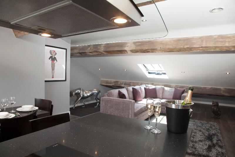 Epic Aparthotel on Duke Street - Oda