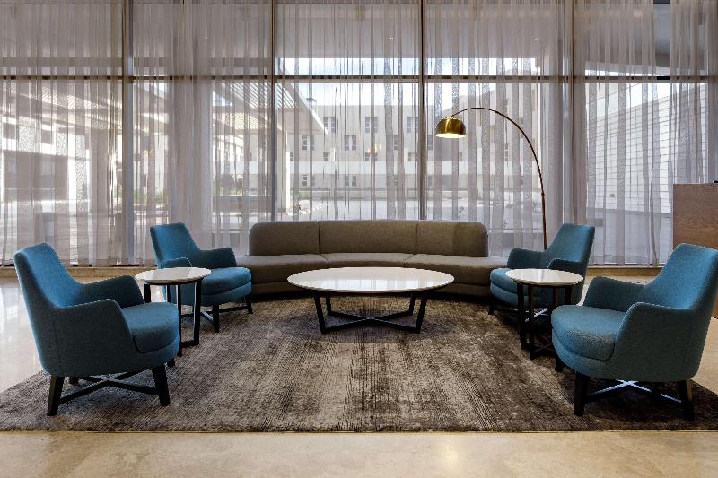 Radisson Hotel & Apartments Dammam Industry City - Lobi