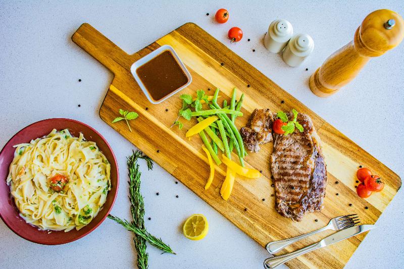 Radisson Blu Resort, Al Khobar Half Moon Bay - Restoran