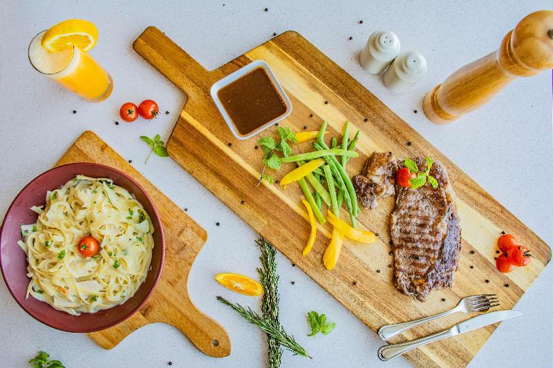 Radisson Blu Resort, Al Khobar Half Moon Bay - Restoran