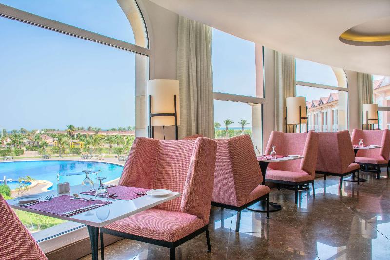 Radisson Blu Resort, Al Khobar Half Moon Bay - Restoran