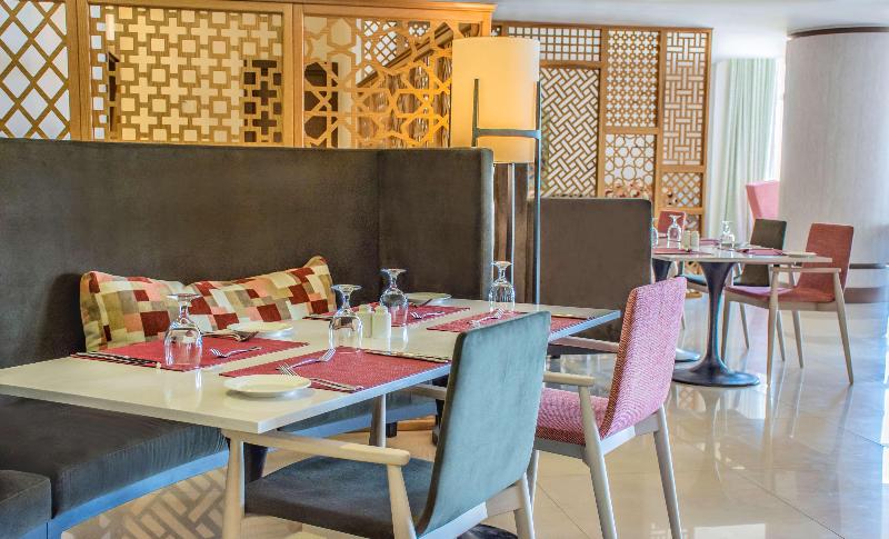 Radisson Blu Resort, Al Khobar Half Moon Bay - Restoran