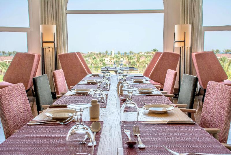 Radisson Blu Resort, Al Khobar Half Moon Bay - Restoran