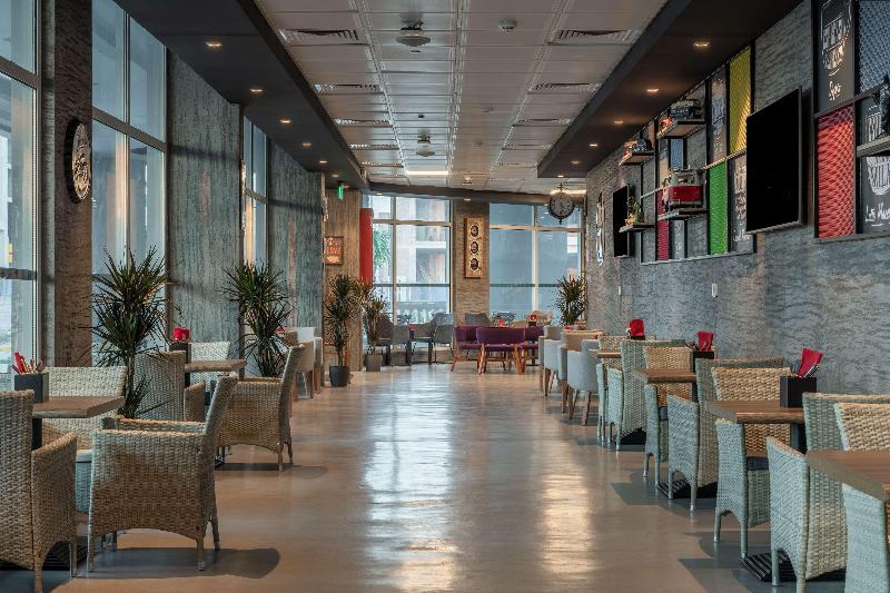 Park Inn by Radisson Jubail Industrial City - Bar