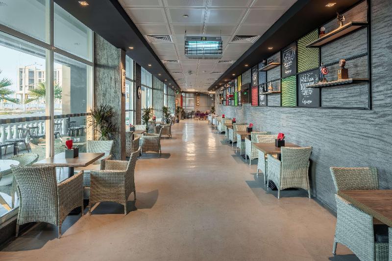 Park Inn by Radisson Jubail Industrial City - Bar