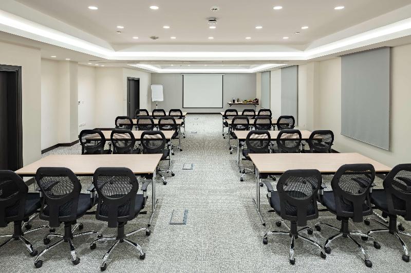 Park Inn by Radisson Jubail Industrial City - Toplantı