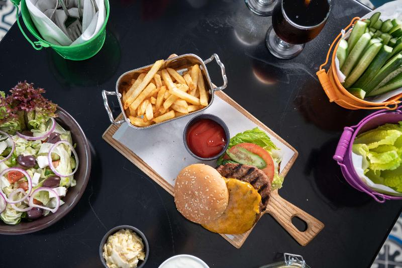 Park Inn by Radisson Jubail Industrial City - Restoran