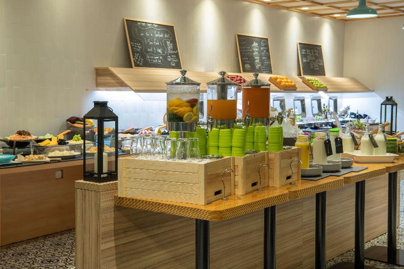Park Inn by Radisson Jubail Industrial City - Restoran