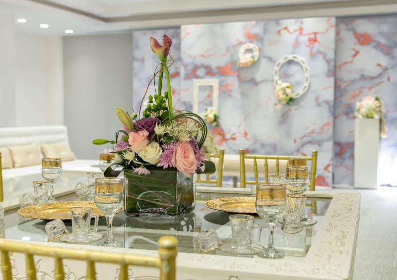 Park Inn by Radisson Jubail Industrial City - Restoran
