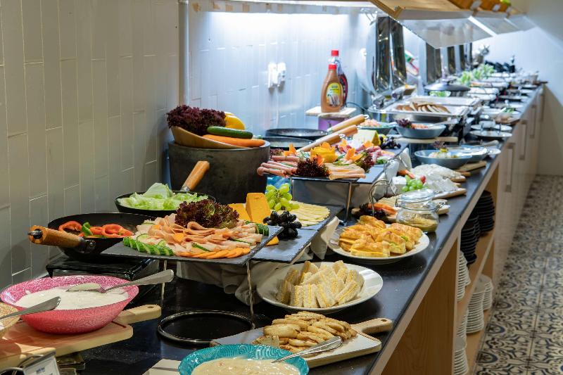 Park Inn by Radisson Jubail Industrial City - Restoran