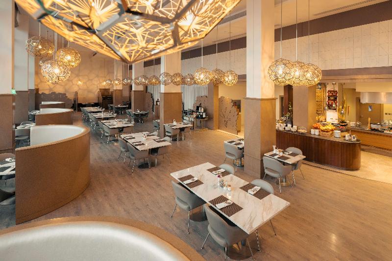 Radisson Blu Hotel, Buraidah - Restoran