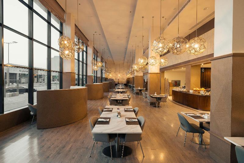 Radisson Blu Hotel, Buraidah - Restoran