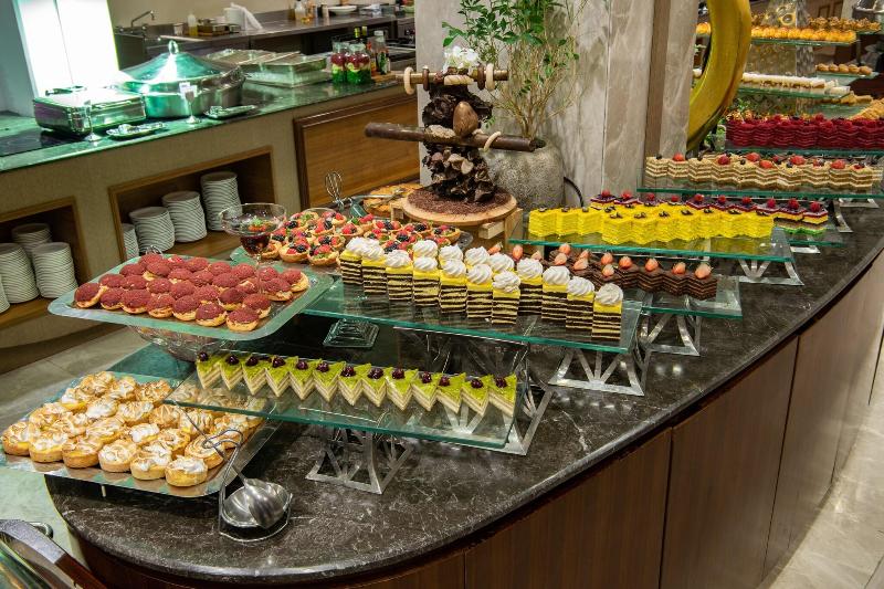Radisson Blu Hotel, Buraidah - Restoran