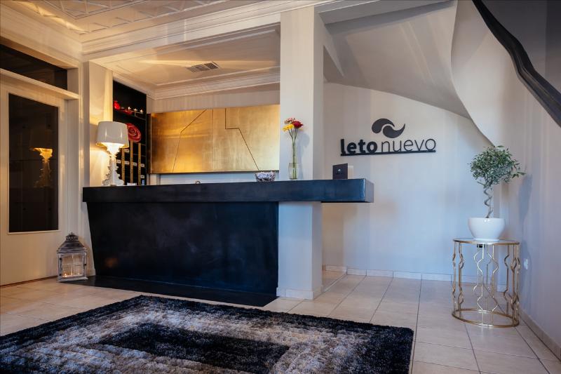 Leto Nuevo - Lobi